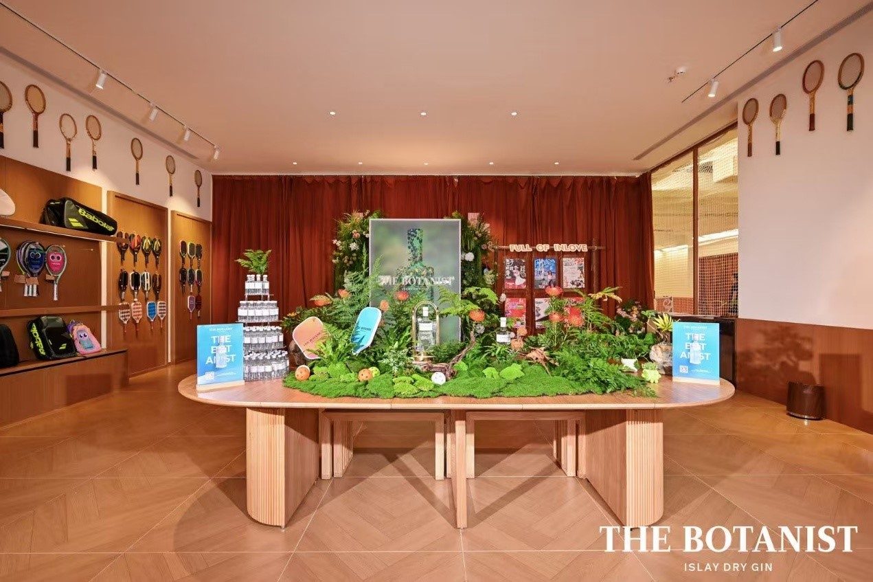 从艾雷岛到匹克球场——The Botanist植物学家金酒携手InLoveSport俱乐部首次打造「球场植境」体验空间